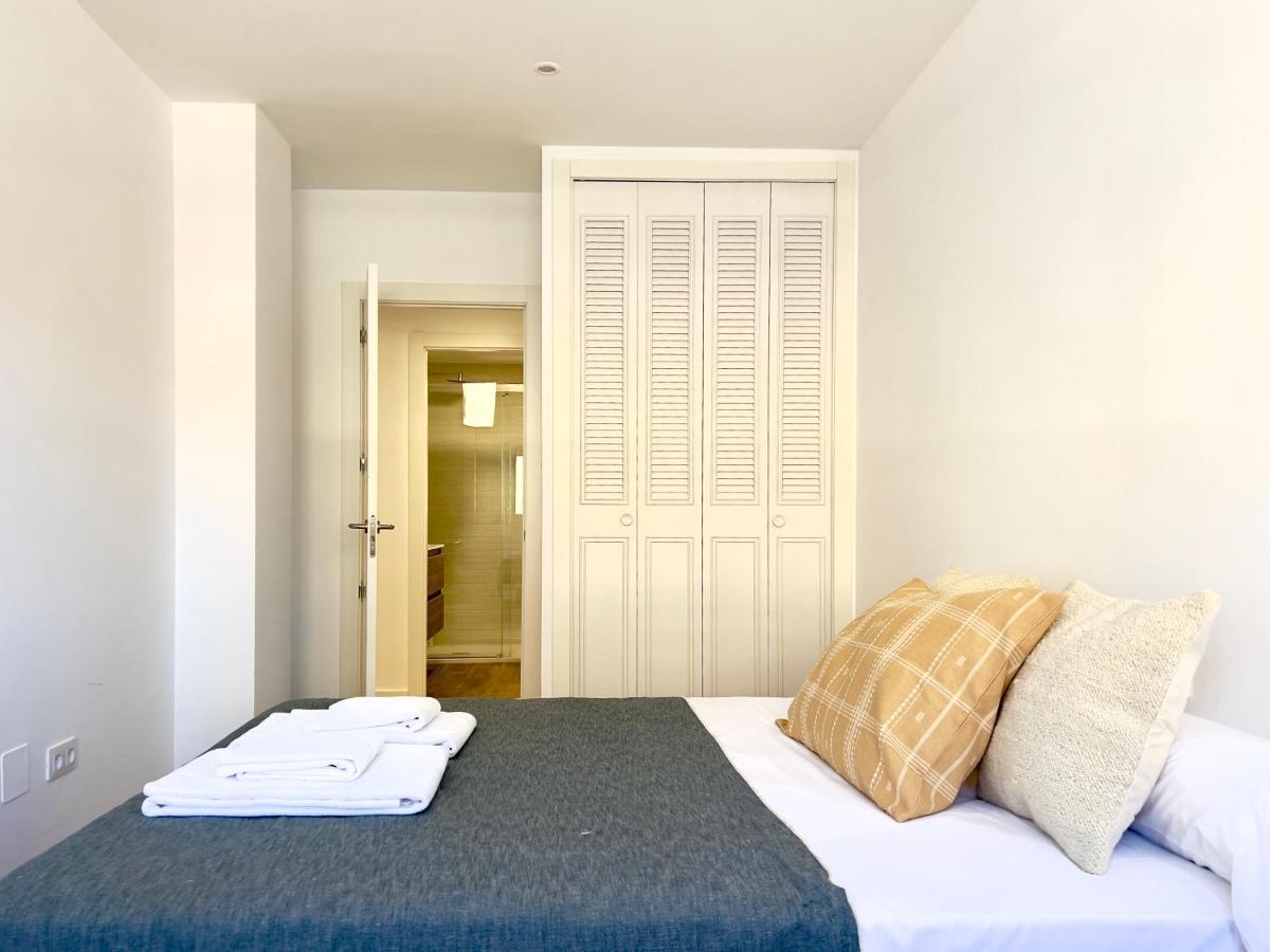 Housing Leon Ana Mogas Con Garaje Apartment ภายนอก รูปภาพ